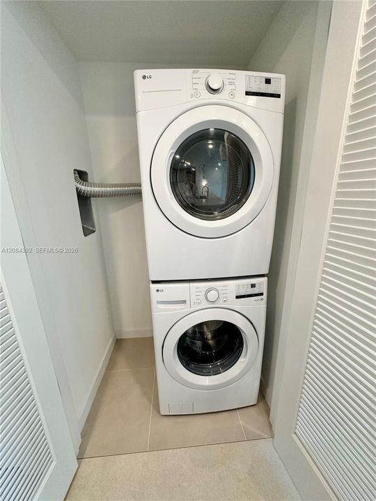 W/D Closet