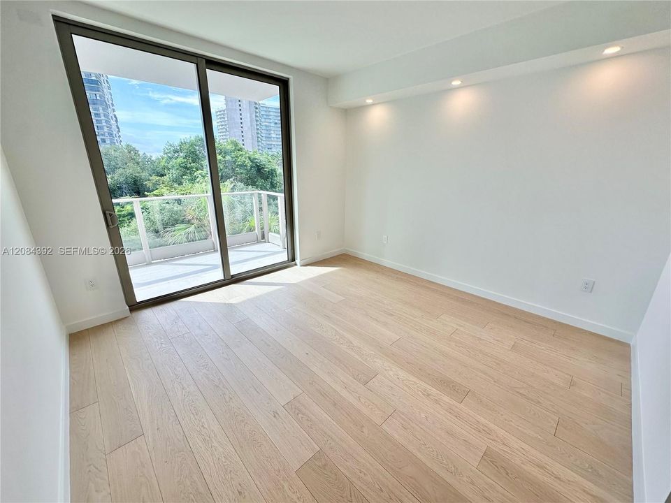 En Venta: $2,375,000 (3 camas, 3 baños, 1470 Pies cuadrados)