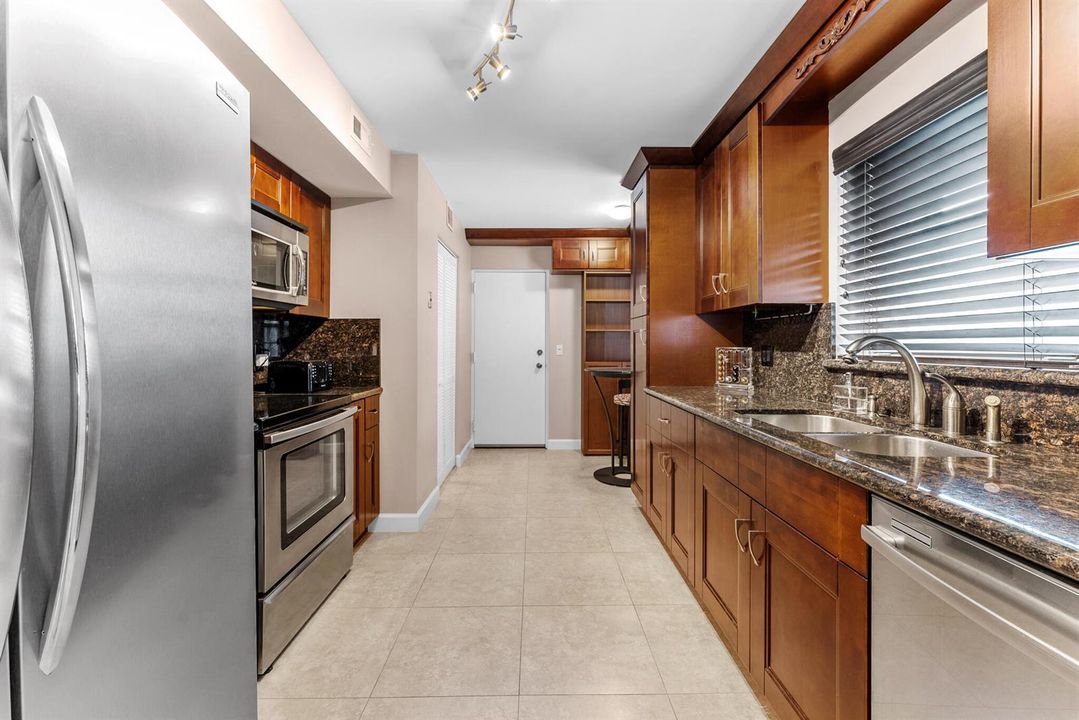 Kitchen 2