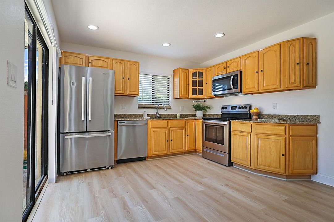 4675 Cherry Road-12