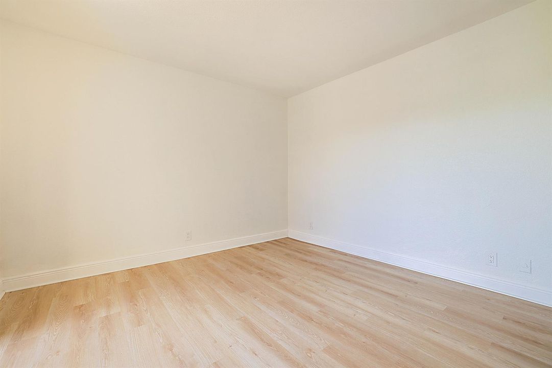 4675 Cherry Road-19