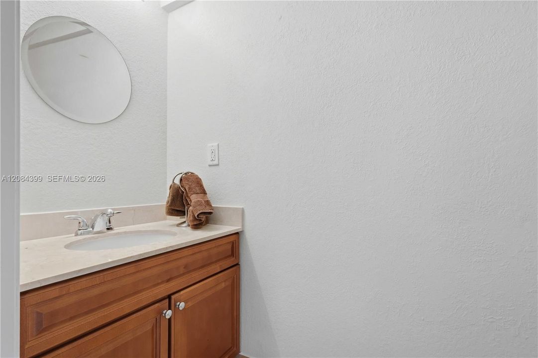待售: $469,000 (4 贝兹, 2 浴室, 1864 平方英尺)