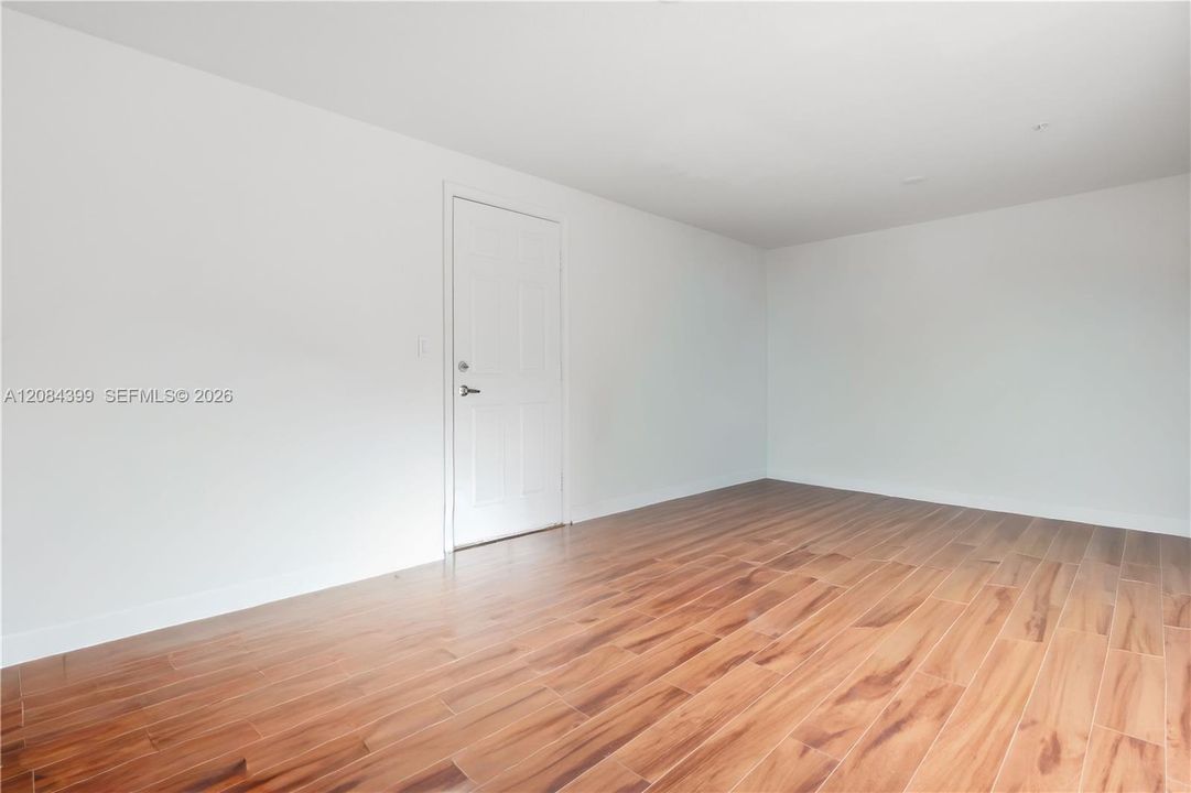 Guest bedroom-3