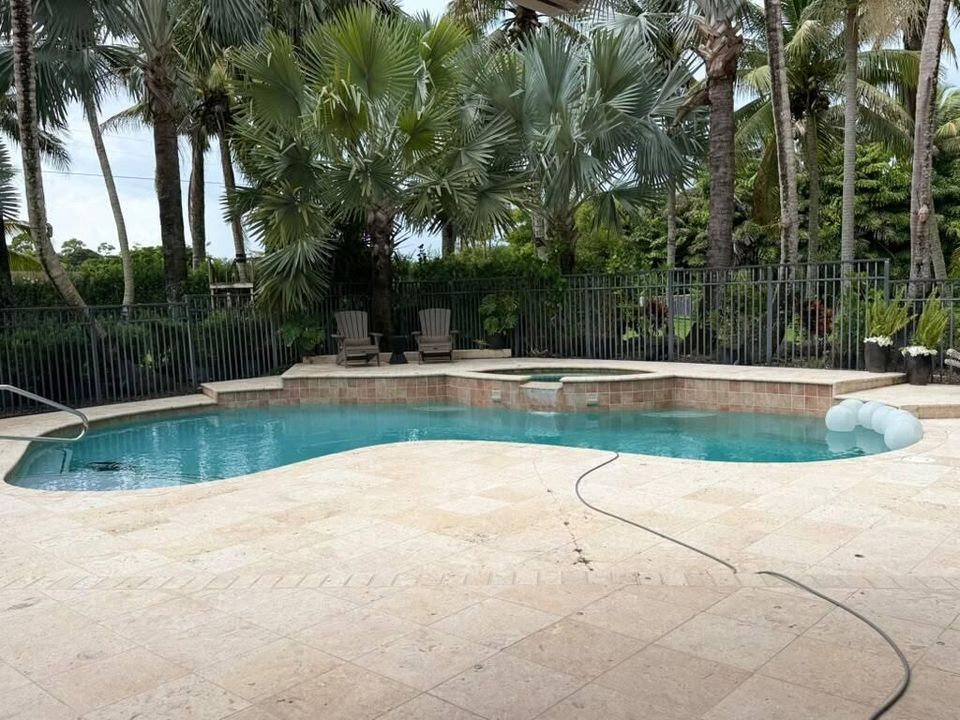 Pool and Jacuzzi