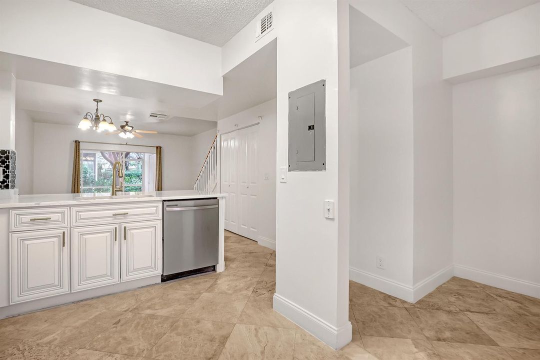 1004 Kokomo (13)