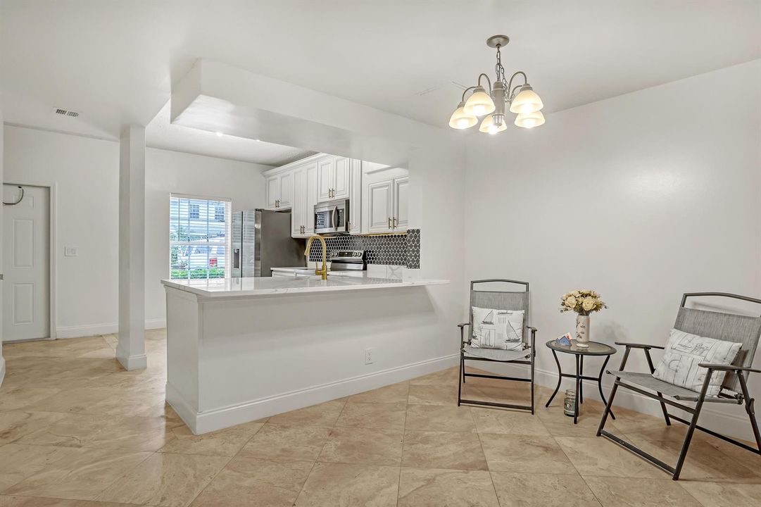 1004 Kokomo (10)