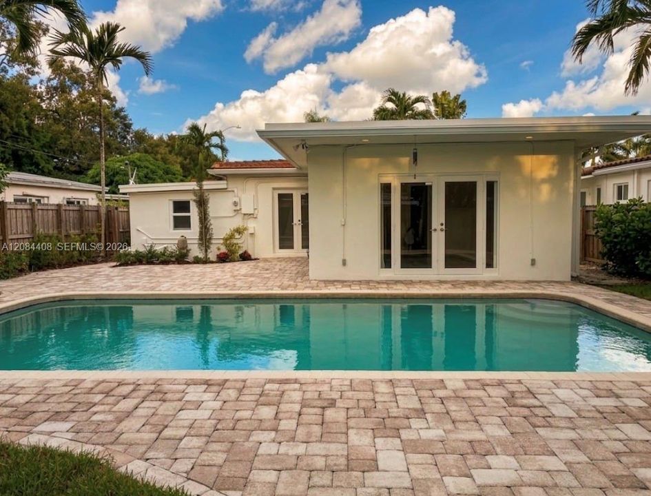 For Rent: $5,900 (2 beds, 2 baths, 1300 Square Feet)