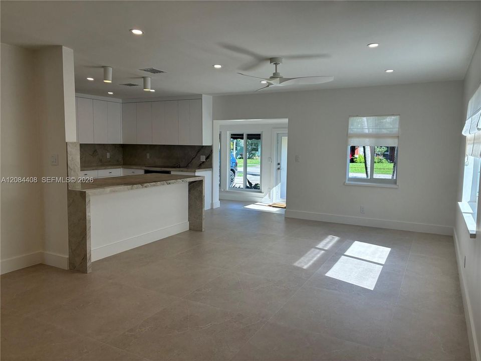 For Rent: $5,900 (2 beds, 2 baths, 1300 Square Feet)