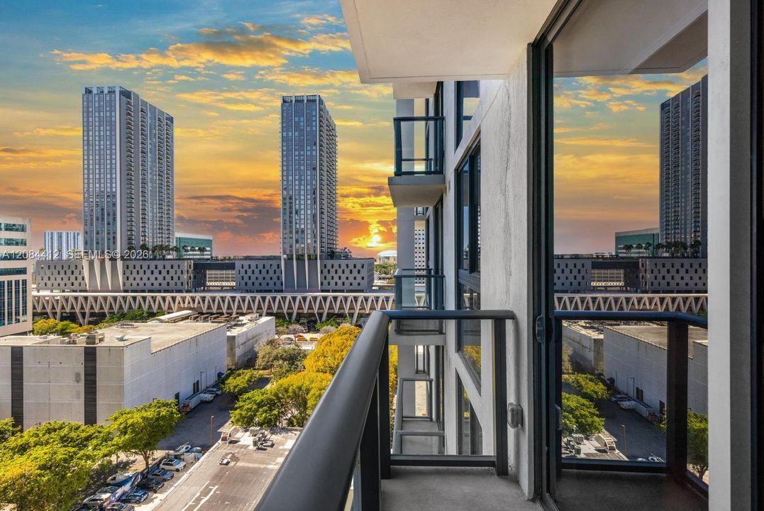 For Rent: $2,875 (1 beds, 1 baths, 555 Square Feet)