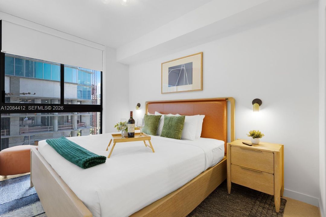For Rent: $2,875 (1 beds, 1 baths, 555 Square Feet)