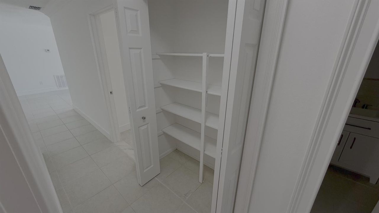 bedroom2
