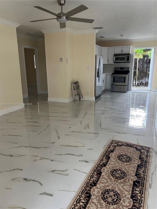 For Rent: $2,100 (2 beds, 2 baths, 3839 Square Feet)