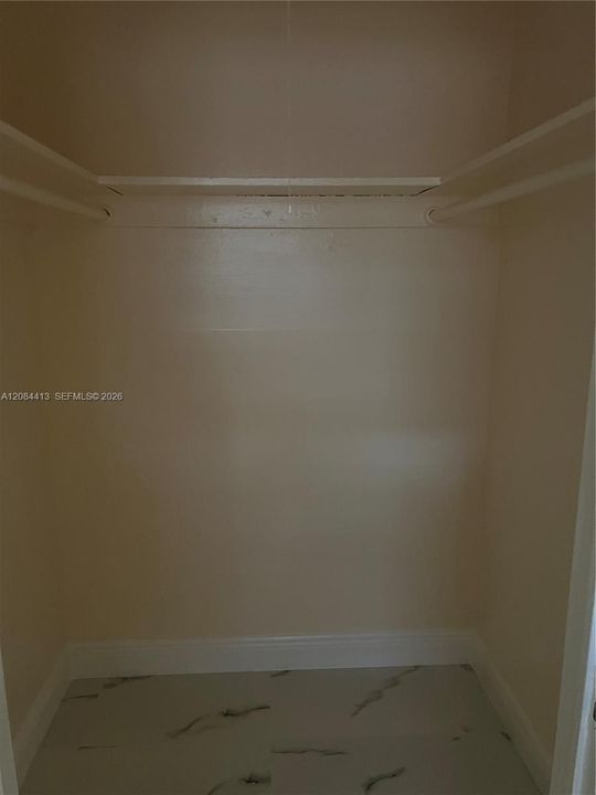 For Rent: $2,100 (2 beds, 2 baths, 3839 Square Feet)