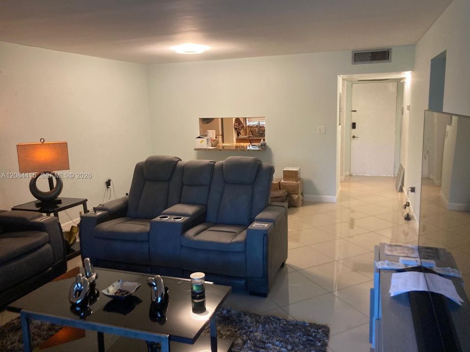 En Renta: $2,800 (2 camas, 2 baños, 1044 Pies cuadrados)