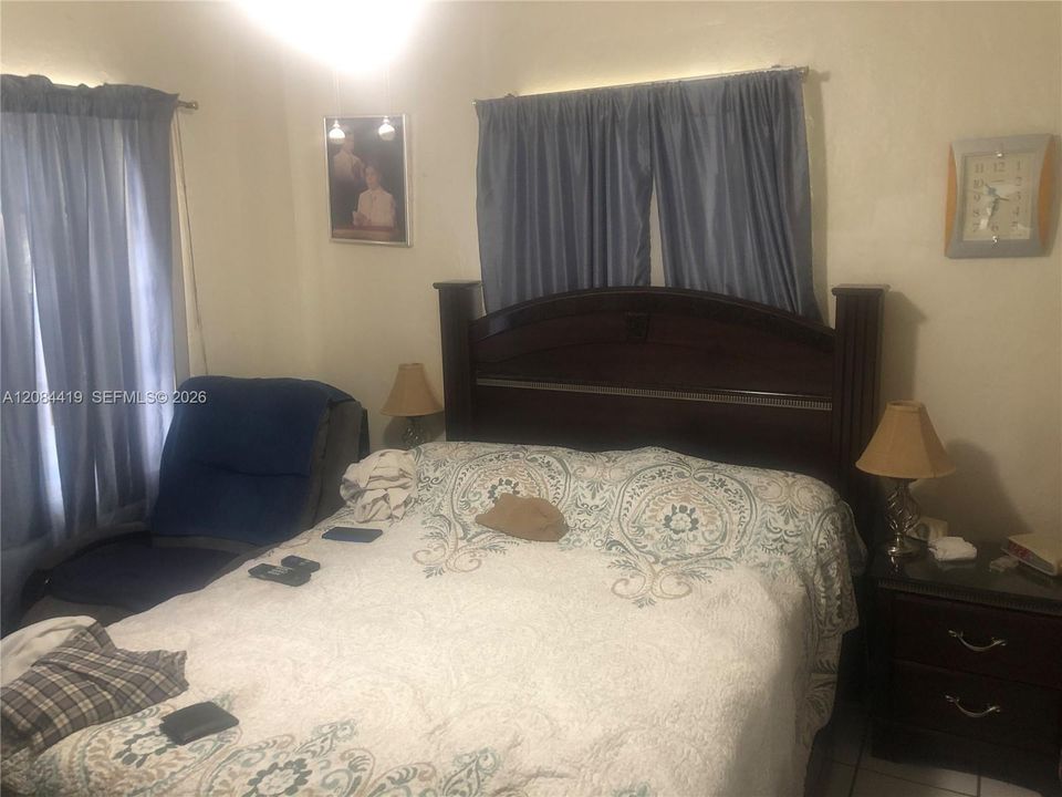 На продажу: $470,000 (4 спален, 2 ванн, 1066 Квадратных фут)