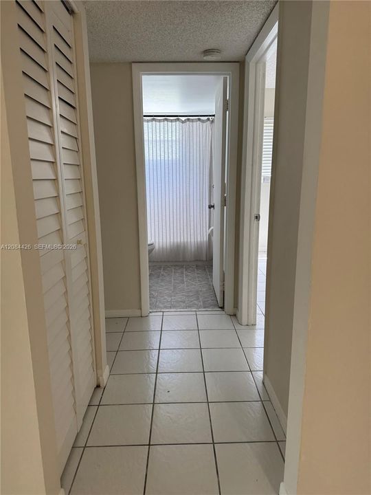 На продажу: $134,900 (2 спален, 1 ванн, 850 Квадратных фут)