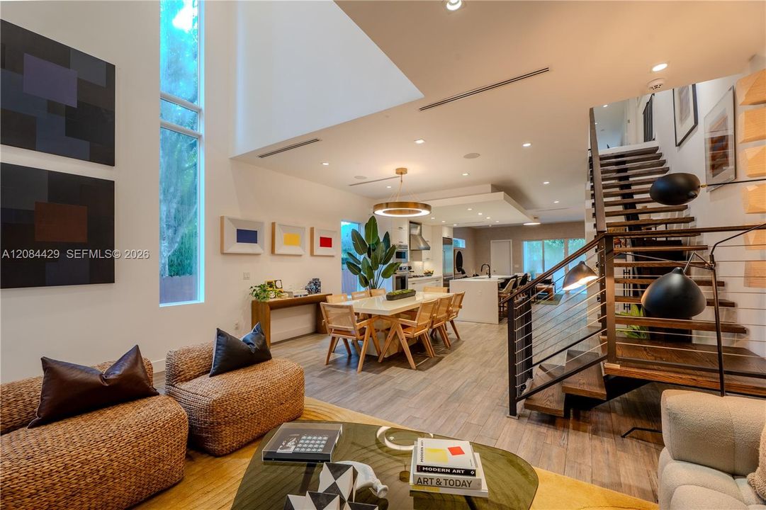 En Venta: $2,699,000 (3 camas, 4 baños, 2491 Pies cuadrados)