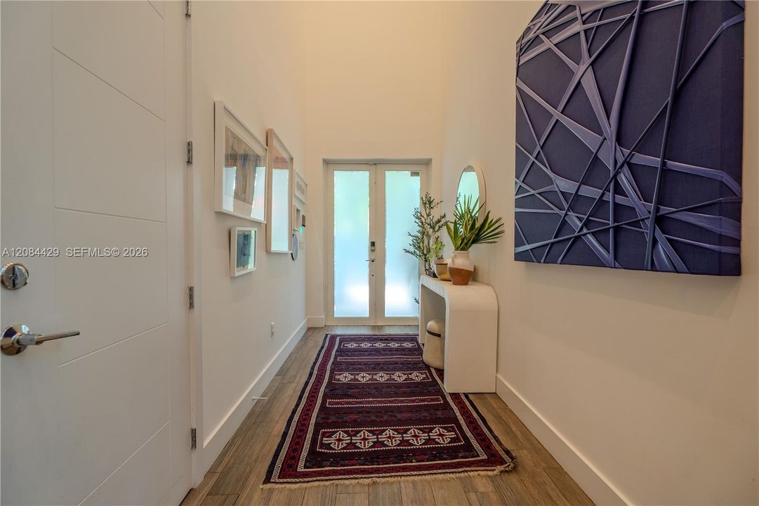 En Venta: $2,699,000 (3 camas, 4 baños, 2491 Pies cuadrados)