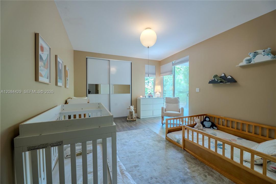 En Venta: $2,699,000 (3 camas, 4 baños, 2491 Pies cuadrados)