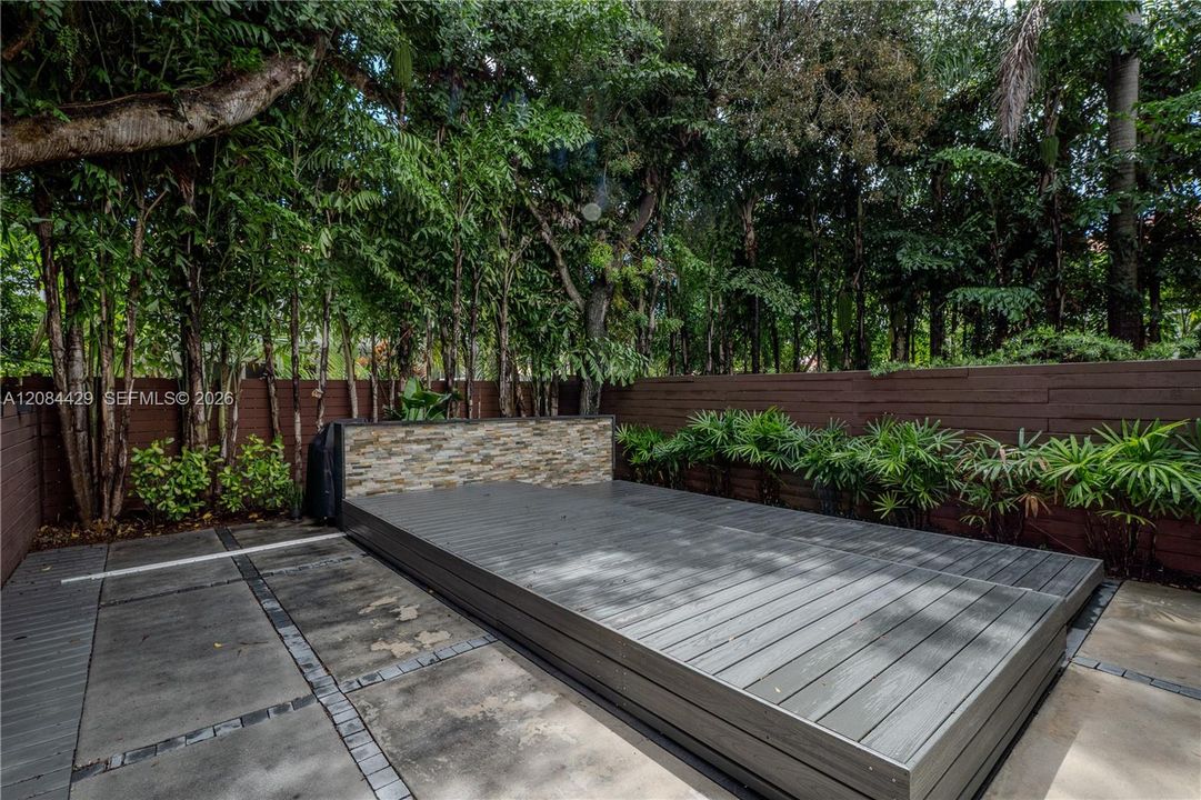 En Venta: $2,699,000 (3 camas, 4 baños, 2491 Pies cuadrados)