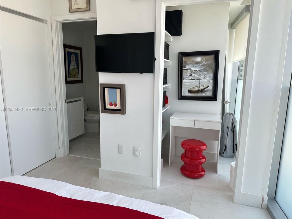 For Rent: $23,000 (3 beds, 3 baths, 1928 Square Feet)
