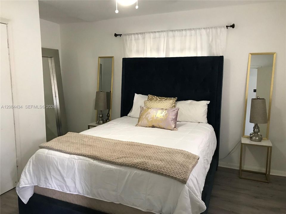 For Rent: $4,500 (4 beds, 2 baths, 2145 Square Feet)