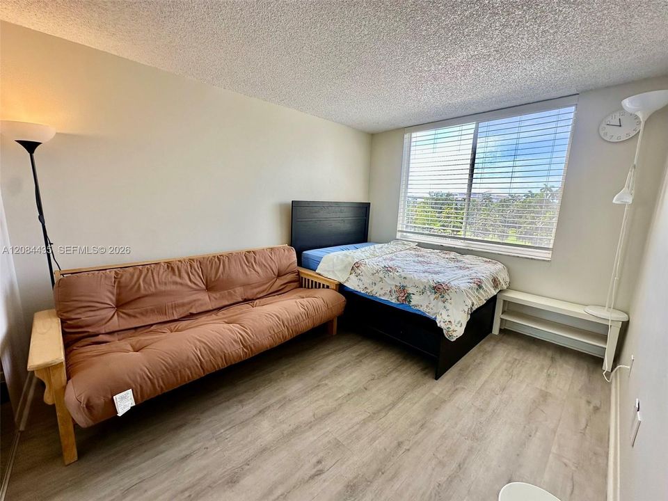 В аренду: $2,500 (2 спален, 2 ванн, 899 Квадратных фут)