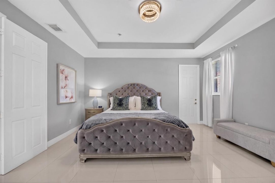 16401 SW 78th Ter Miami, FL, 33193