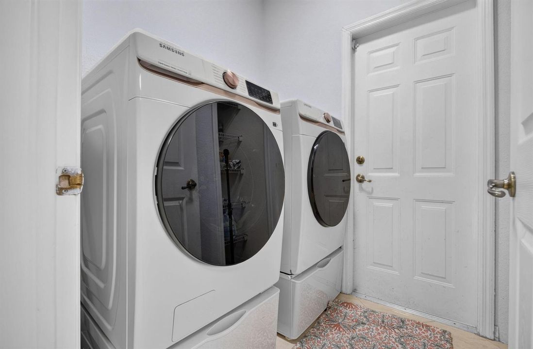16401 SW 78th Ter Miami, FL, 33193
