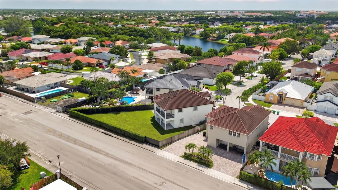 16401 SW 78th Ter Miami, FL, 33193
