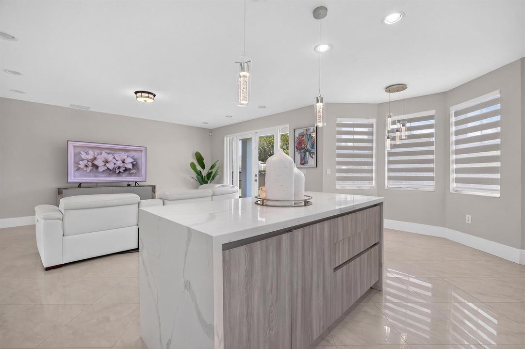 16401 SW 78th Ter Miami, FL, 33193