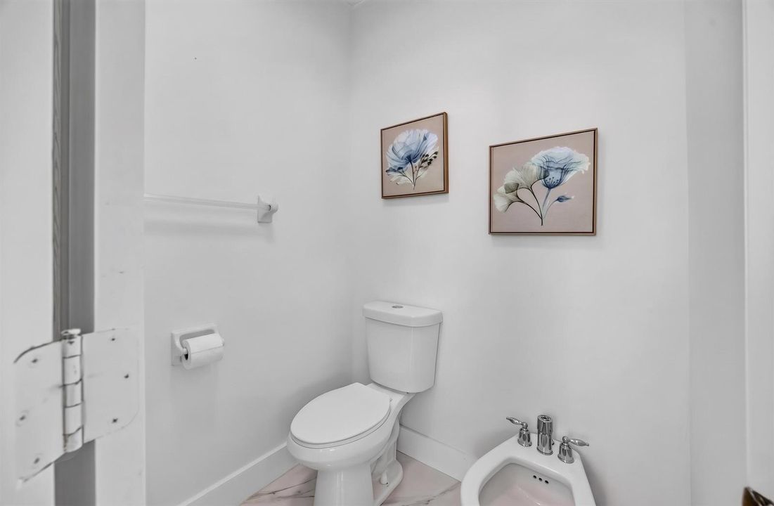 16401 SW 78th Ter Miami, FL, 33193