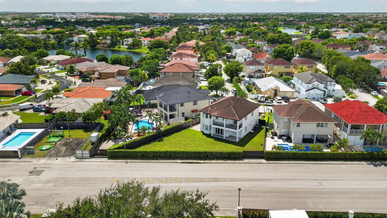 16401 SW 78th Ter Miami, FL, 33193