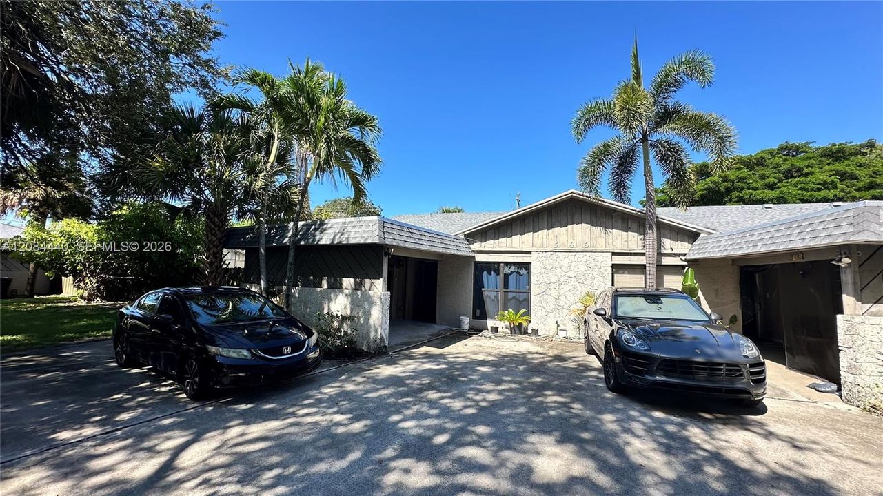 For Rent: $2,200 (2 beds, 2 baths, 1214 Square Feet)