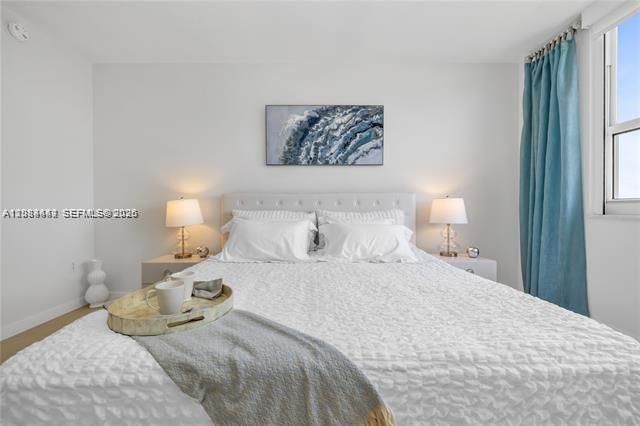For Rent: $3,500 (2 beds, 2 baths, 1150 Square Feet)
