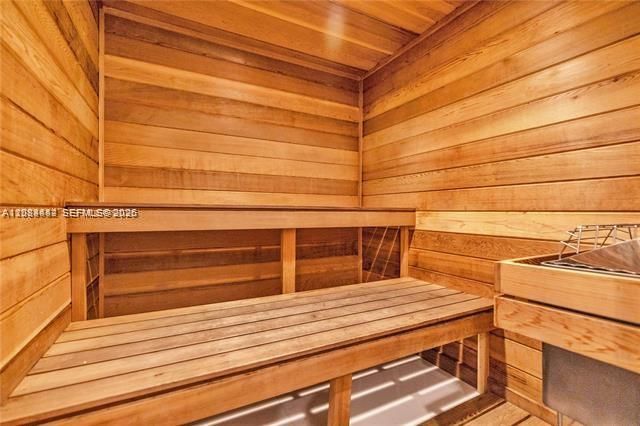 For Rent: $3,500 (2 beds, 2 baths, 1150 Square Feet)