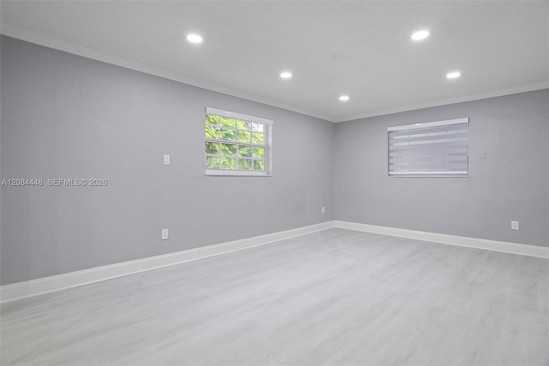 For Rent: $2,950 (2 beds, 2 baths, 1935 Square Feet)