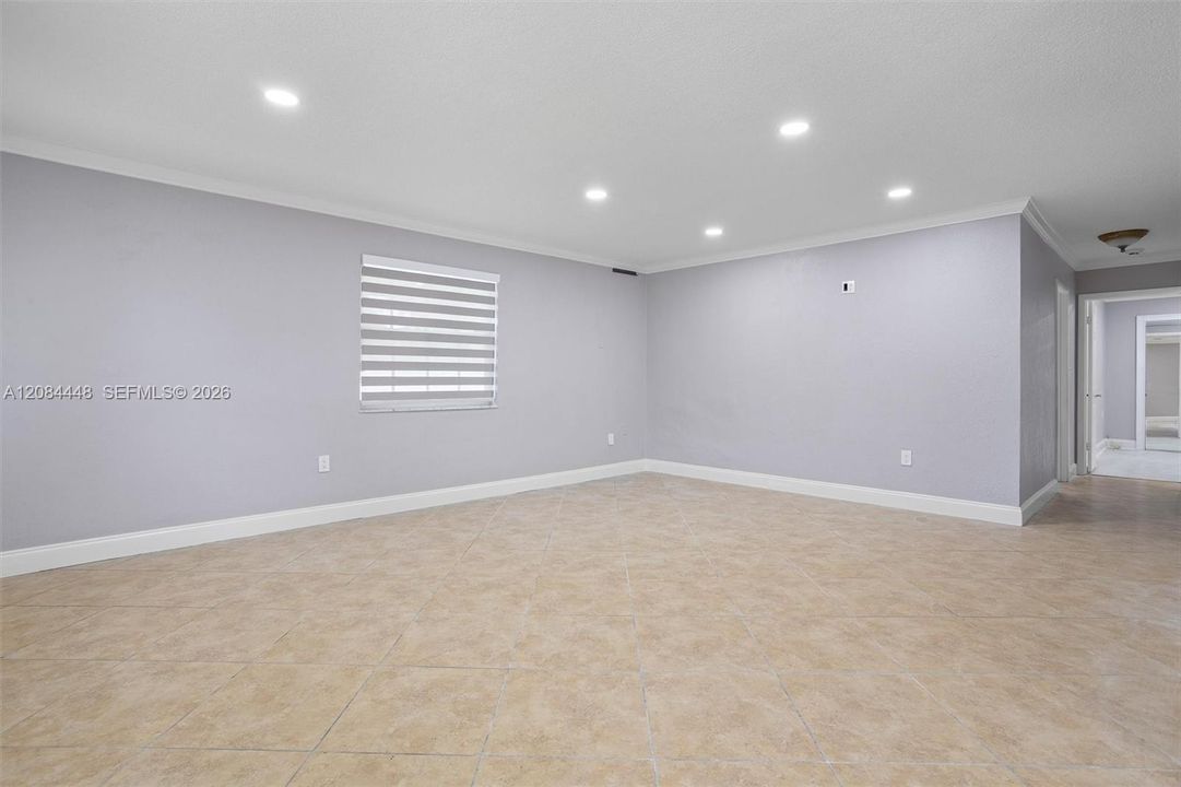For Rent: $2,950 (2 beds, 2 baths, 1935 Square Feet)
