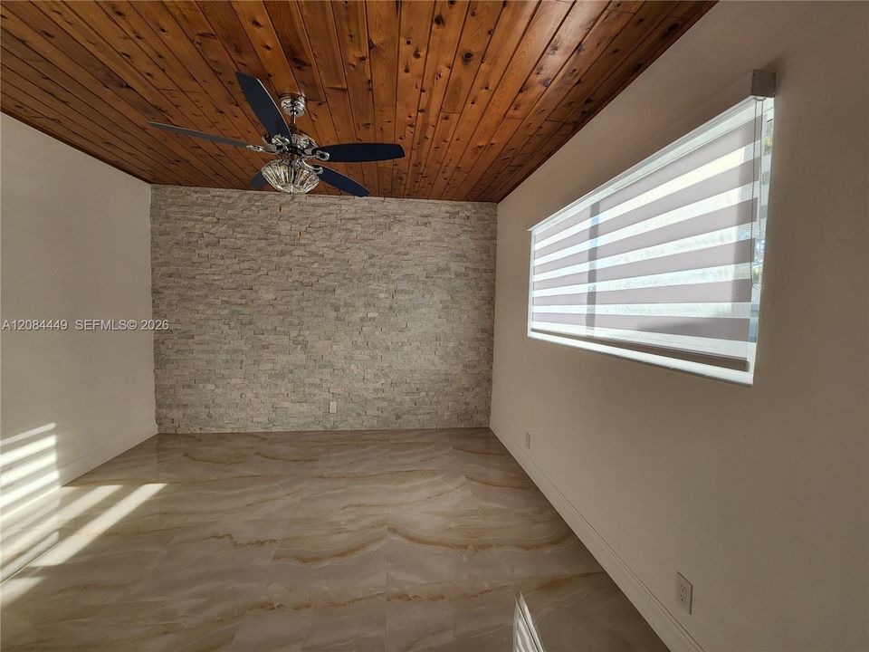 В аренду: $1,500 (1 спален, 1 ванн, 550 Квадратных фут)