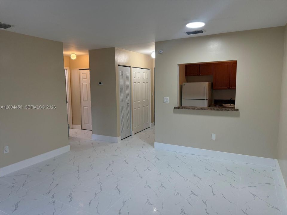 В аренду: $1,750 (1 спален, 1 ванн, 645 Квадратных фут)