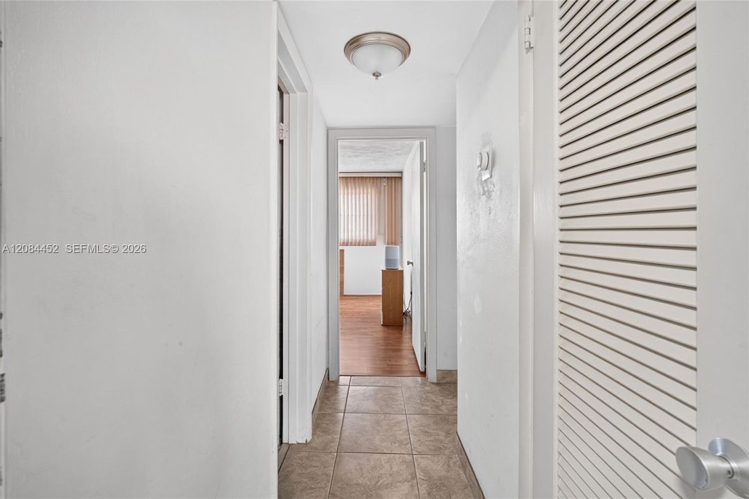 En Venta: $280,000 (2 camas, 2 baños, 1186 Pies cuadrados)