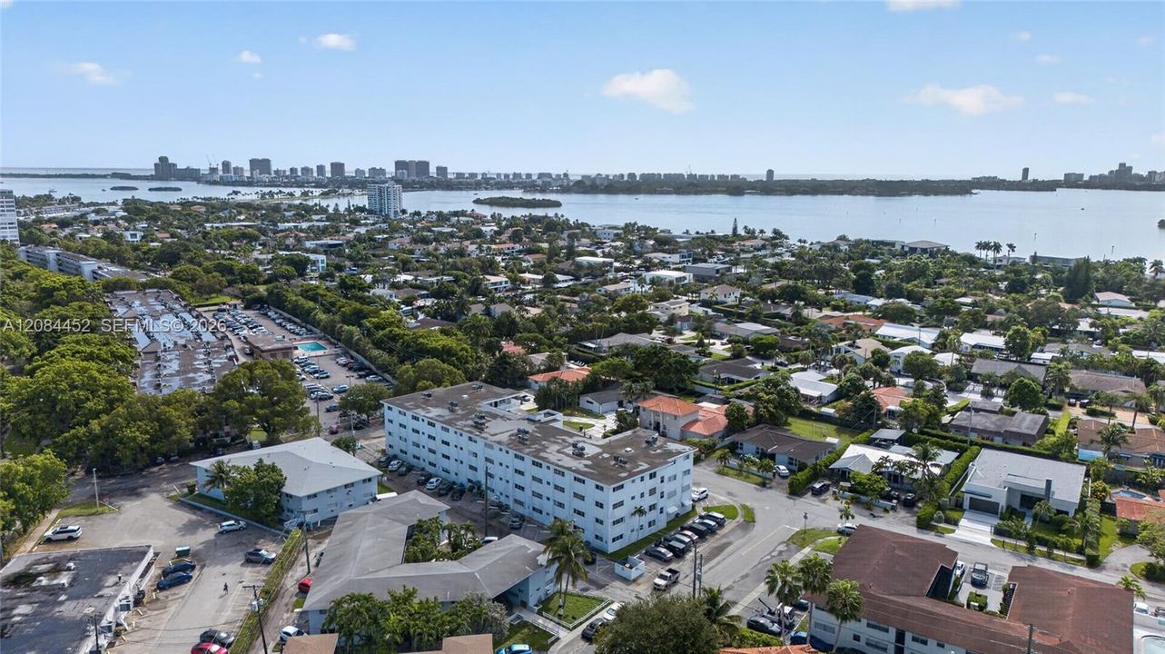 En Venta: $280,000 (2 camas, 2 baños, 1186 Pies cuadrados)