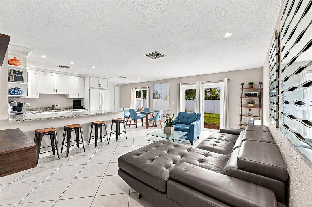 12_living room