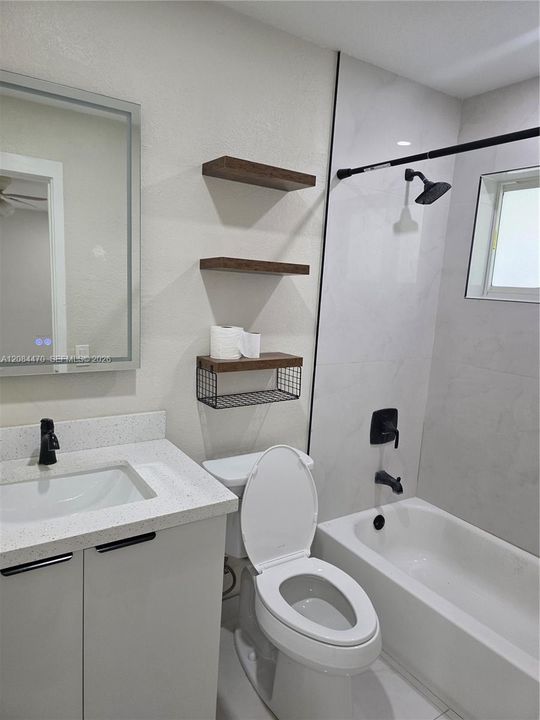 For Rent: $3,200 (3 beds, 2 baths, 1241 Square Feet)