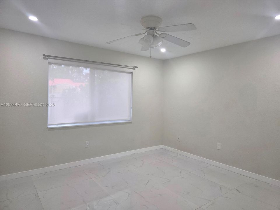For Rent: $3,200 (3 beds, 2 baths, 1241 Square Feet)