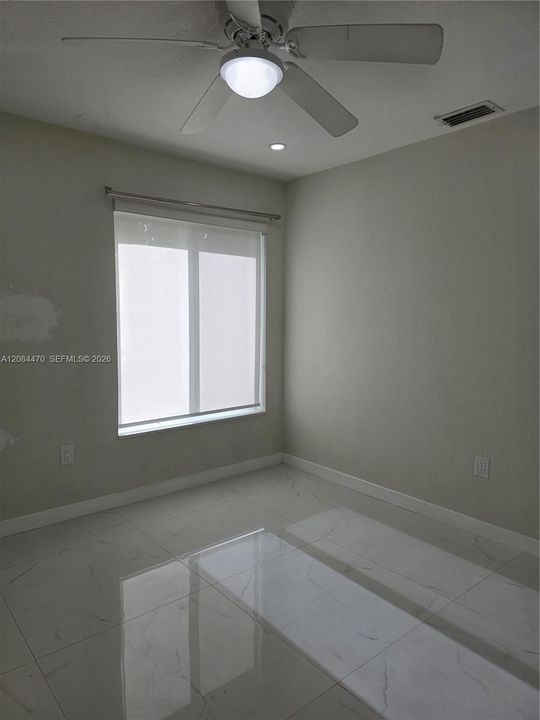 For Rent: $3,200 (3 beds, 2 baths, 1241 Square Feet)