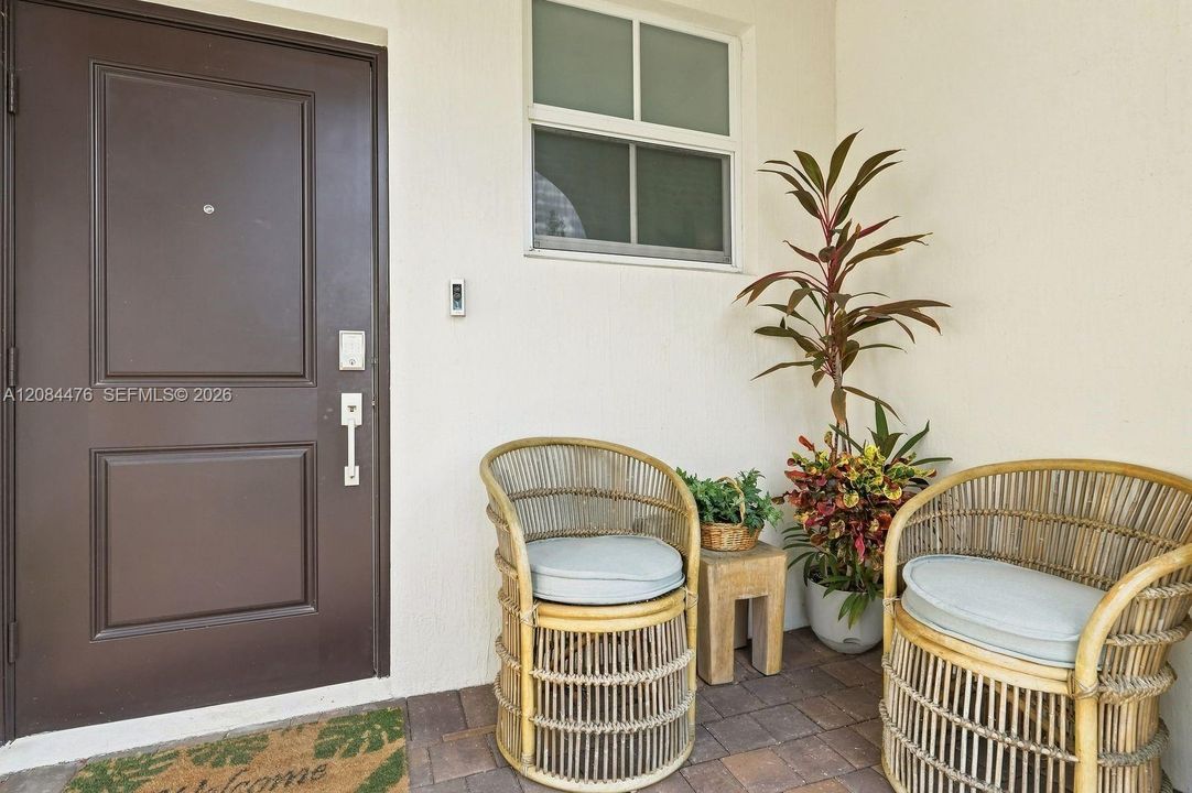 For Sale: $495,000 (3 beds, 2 baths, 1483 Square Feet)