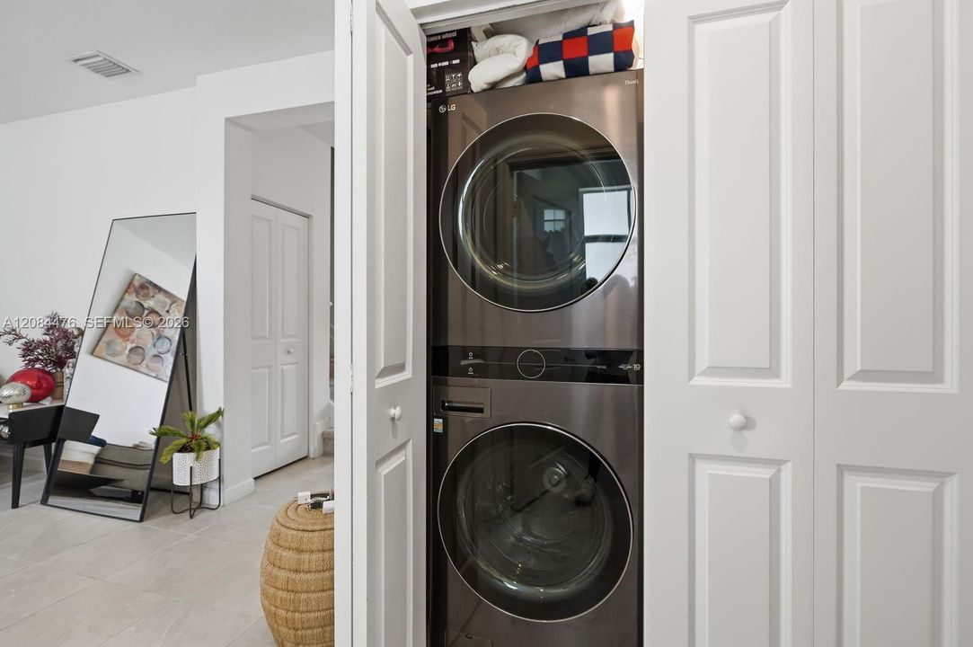 For Sale: $495,000 (3 beds, 2 baths, 1483 Square Feet)