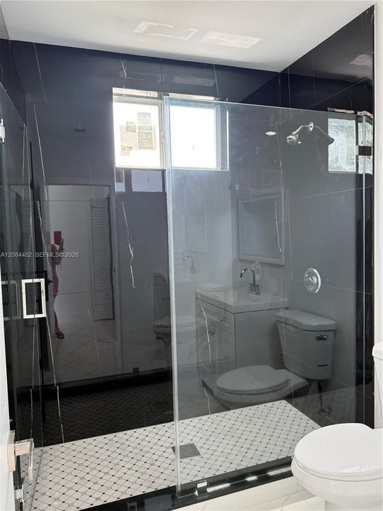 En Renta: $3,500 (3 camas, 2 baños, 1640 Pies cuadrados)