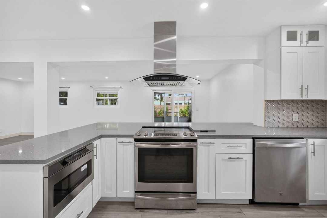 Kitchen 4